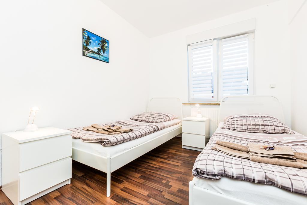 Ferienwohnung Koeln Stammheim Bilik gambar